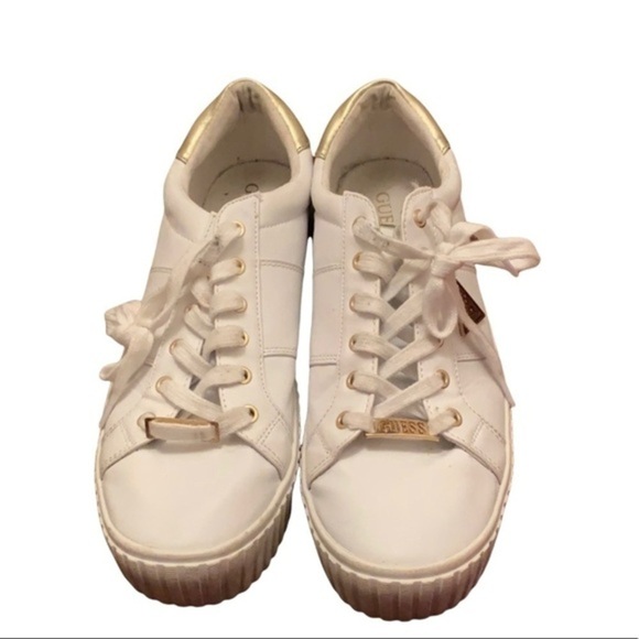 𝅺guess white shoes size 12 medium - Picture 2 of 8